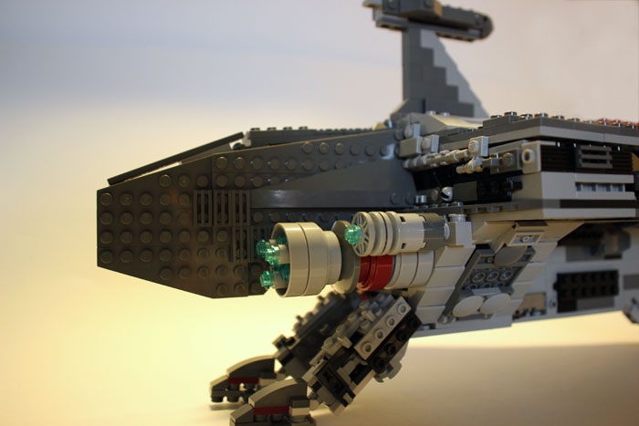 LEGO MOC - In a galaxy far, far away... - Nave de assalto classe Acclamator
