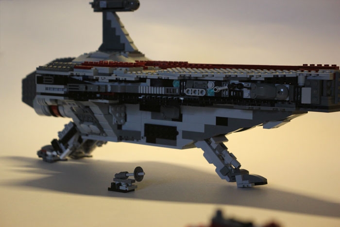 LEGO MOC - In a galaxy far, far away... - Nave de assalto classe Acclamator
