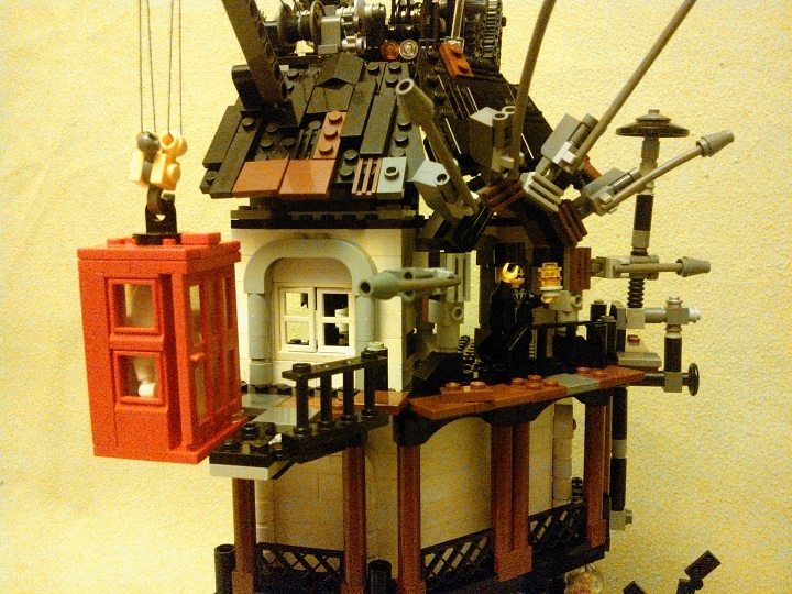 LEGO MOC - Because we can! - Wireless Electricity: лифт.