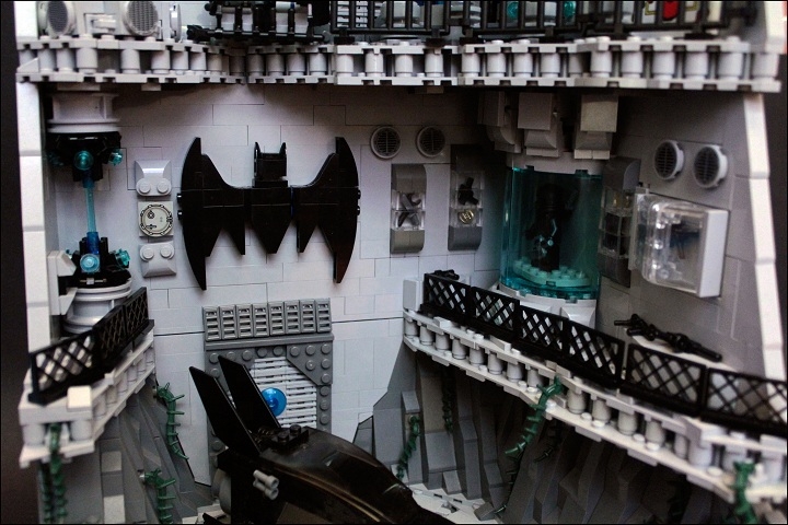 LEGO MOC - Heroes and villians - Batcave: 2-ой уровень.