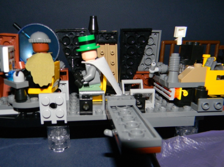 LEGO MOC - Steampunk Machine - Субмарина 'Железный улов': На борту