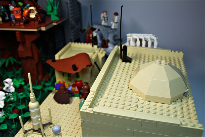 LEGO MOC - New Year's Brick 2014 - Встреча Нового года в далекой-далекой галактике...