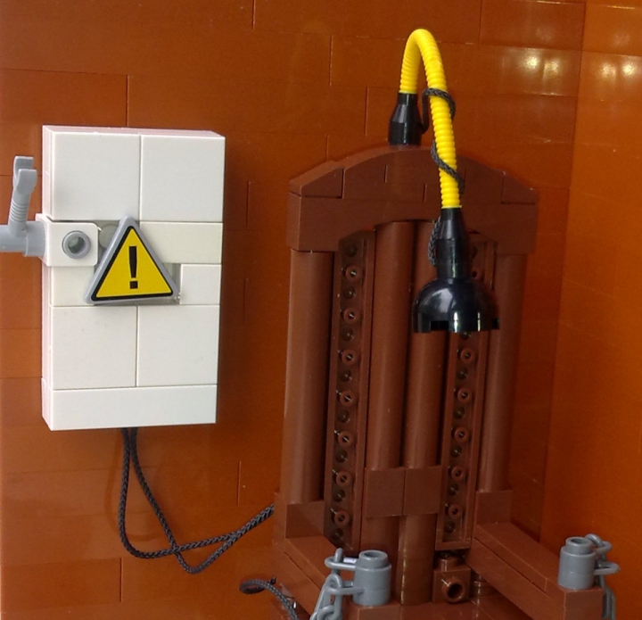 LEGO MOC - 16x16: Technics - Electric Chair