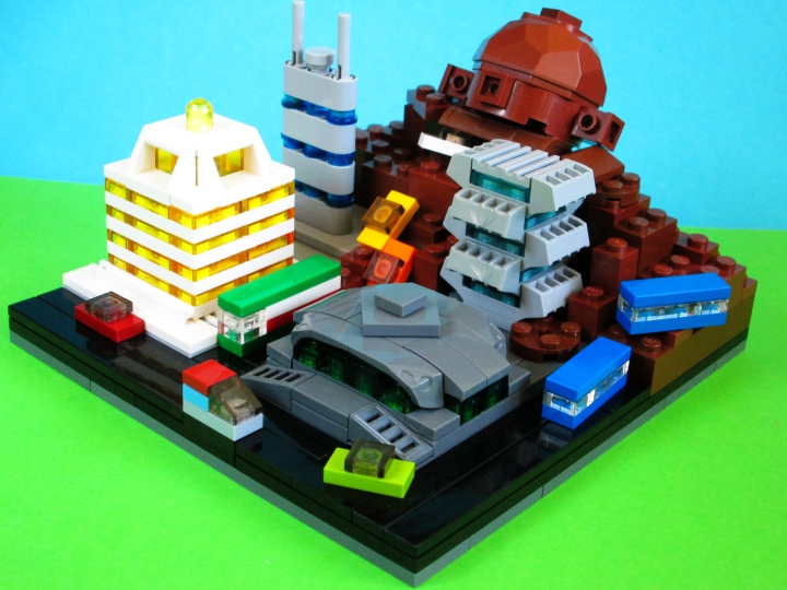 LEGO MOC - 16x16: Demotivator - Sh*t just got serious!: Огромная (живая) куча остатков жизнедеятельности разозлилась и атакует город, поедая транспорт и оскверняя улицы и здания.