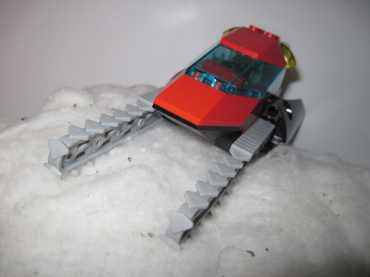 LEGO MOC - New Year's Brick 3015 - Новый 3015 год на Ледяной планете: ... транспортируется к базе...