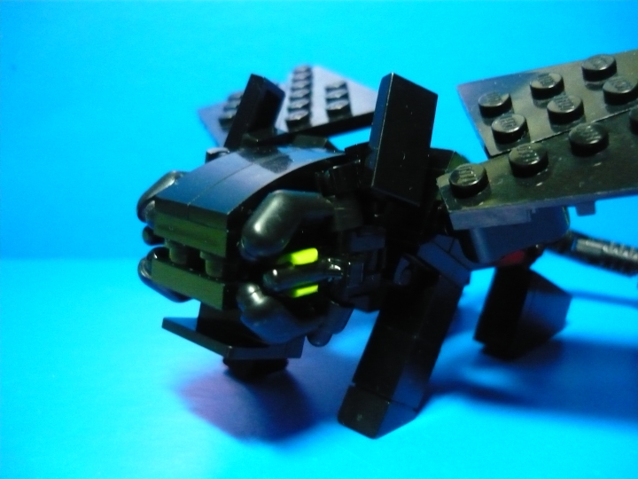 LEGO MOC - New Year's Brick 2016 - «Новый Год на острове Олух»: В этой фигуре так же используются различные способы NPU, допустим руки минифигурок на голове, или кисть минифигурки как глаз.