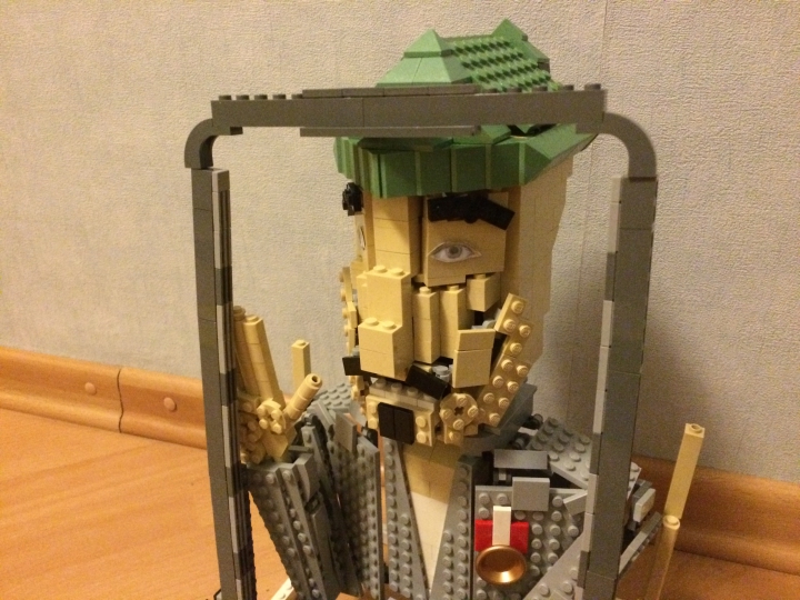 LEGO MOC - Joy and Sadness of Great Victory - Поездка домой: ...увидел, что через толщу облаков пробился маленький лучик света и под ним спокойно сидел...