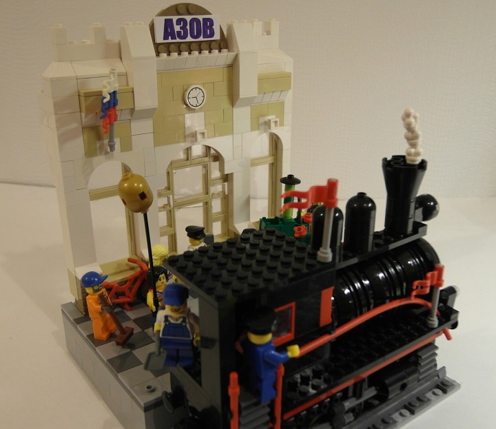 LEGO MOC - Joy and Sadness of Great Victory - Поезд 'Победа'