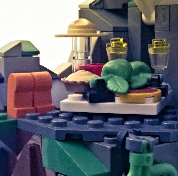 LEGO MOC - Russian Tales' Wonders - Сказка об Иване-царевиче и гуслях-самогудах: скатеретка-хлебосолка,сапоги-самоходы,шапочка-невидимочка.