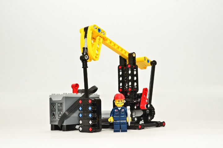 LEGO MOC - Battle of the Masters 2016 - Станок-качалка для нефтедобывающей скважины
