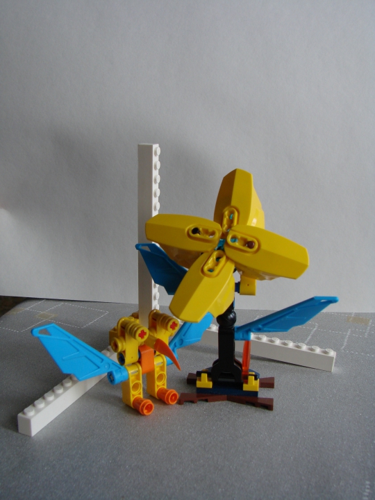 LEGO MOC - Battle of the Masters 2016 - Инопланетный цветок