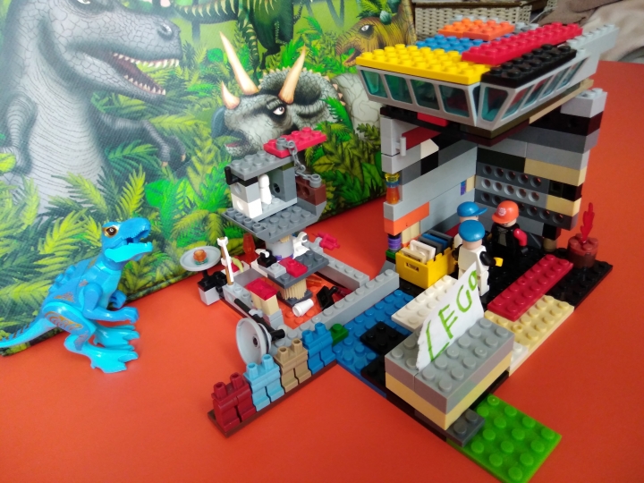 LEGO MOC - Detective Contest - Расследование пропавшего яйца с фермы динозавров: Так выглядит теперь секретный штаб