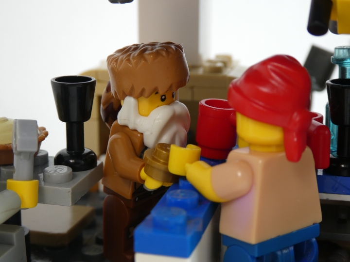 LEGO MOC - Младшая лига. Конкурс 'Средневековье'. - Таверна 'Топор и молот'