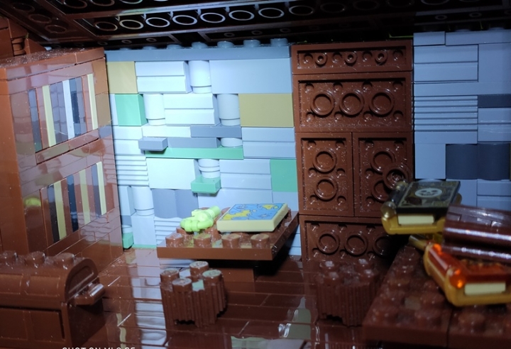 LEGO MOC - Младшая лига. Конкурс 'Средневековье'. - Зелье во спасение: Мурлок жил скромно. Кроме множества книг и сундука с волшебными принадлежностями, в доме почти ничего не было. 
