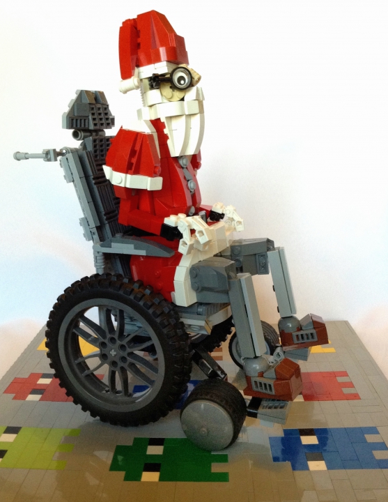LEGO MOC - New Year's Brick 3015 - Дед мороз 3015: Современный бетонный пол с 8- ми битным узором из древней космической ретро игры.