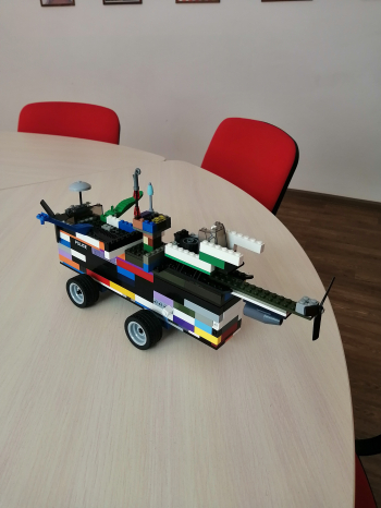 "Автобус - Луноход"