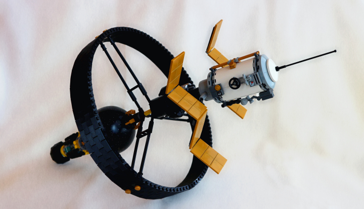 LEGO MOC - LEGO-конкурс 'Путь к звездам' - Легкий космический Искатель