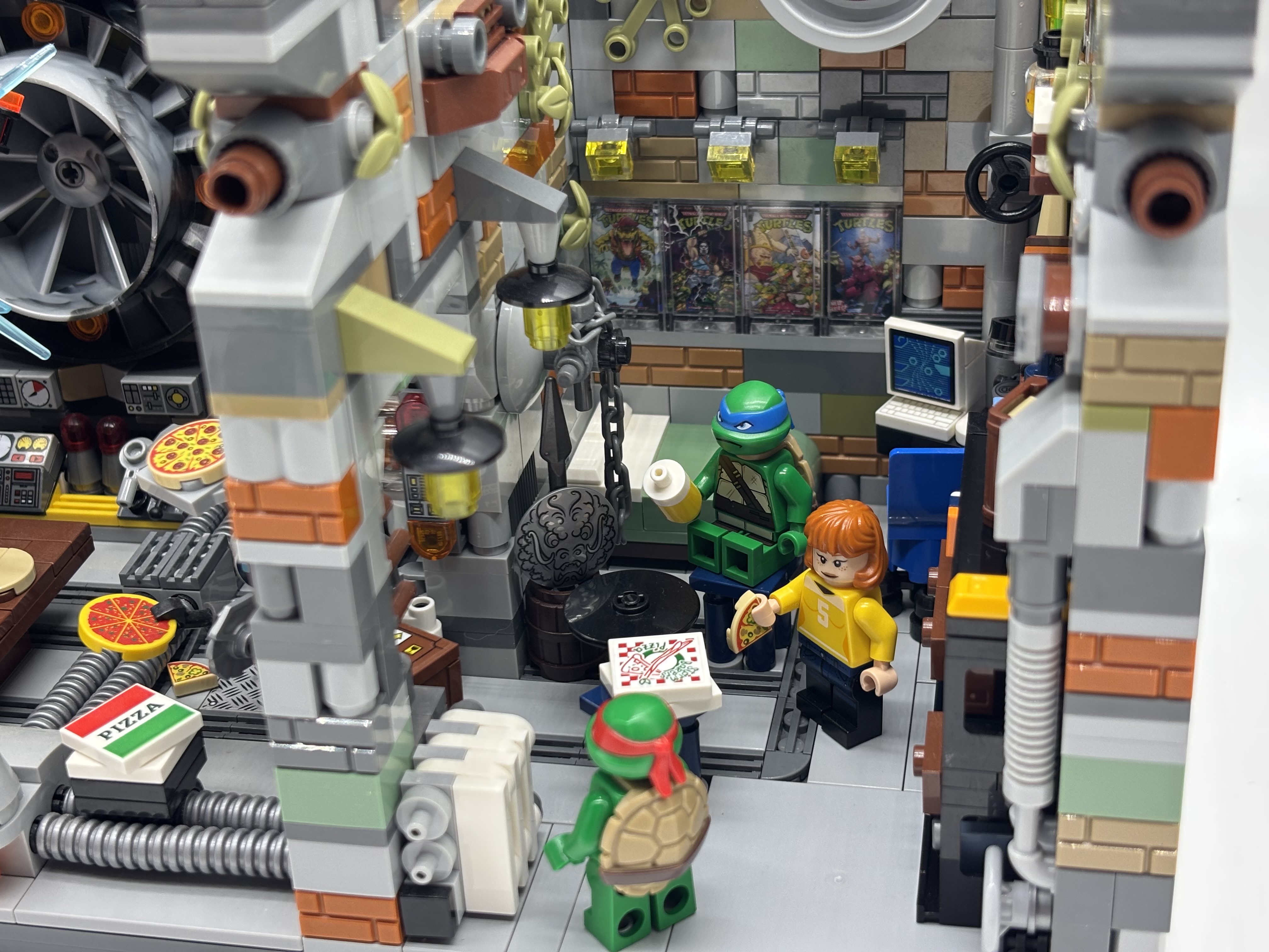 LEGO MOC - <br />
<b>Notice</b>: Undefined index: name in <b>/home/bricker/codebase/templates_c/susy/0b7ef90ad2ce20d8a53da4ce8b6c70cc1a4be74a_0.file.view.tpl.php</b> on line <b>338</b><br />
- Город Черепашек Мутантов Ниндзя
